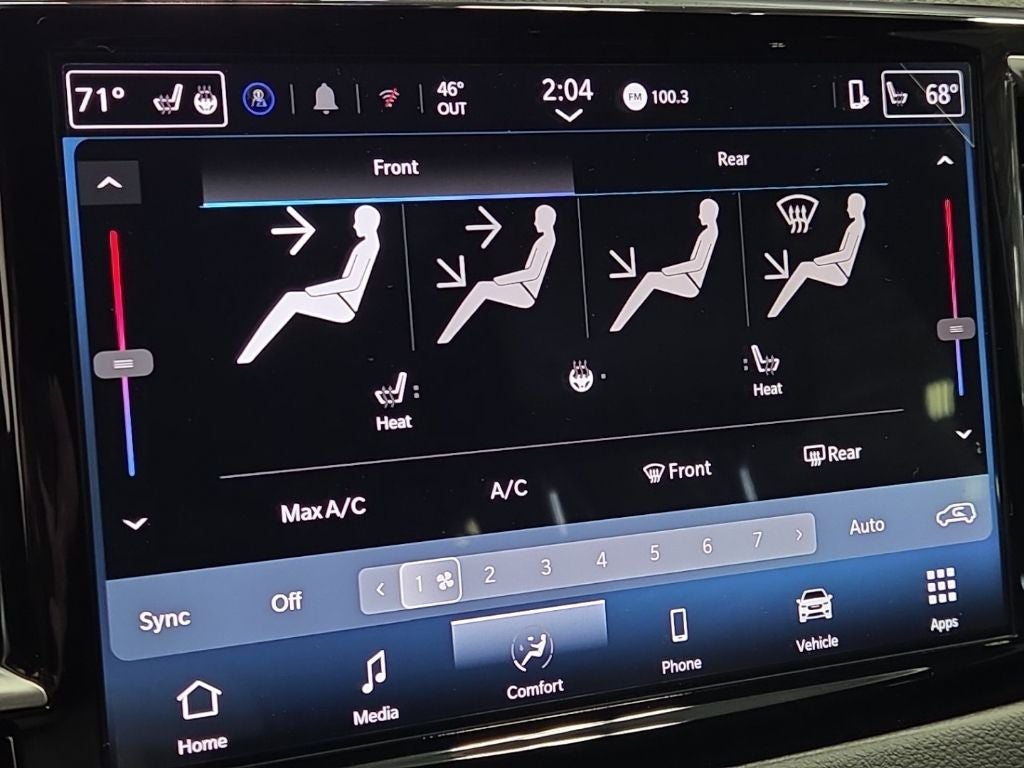 2026 Chrysler Voyager LX