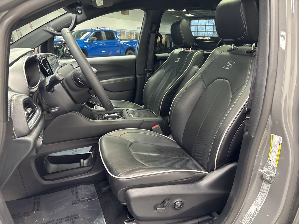 2025 Chrysler Pacifica Limited