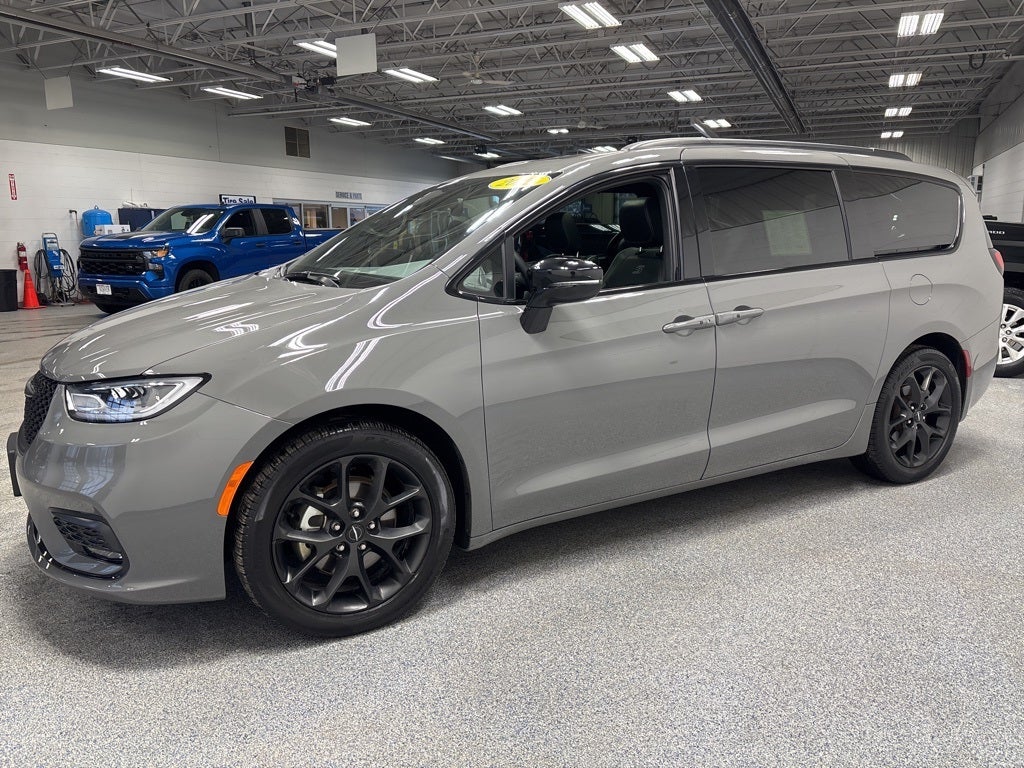 2025 Chrysler Pacifica Limited