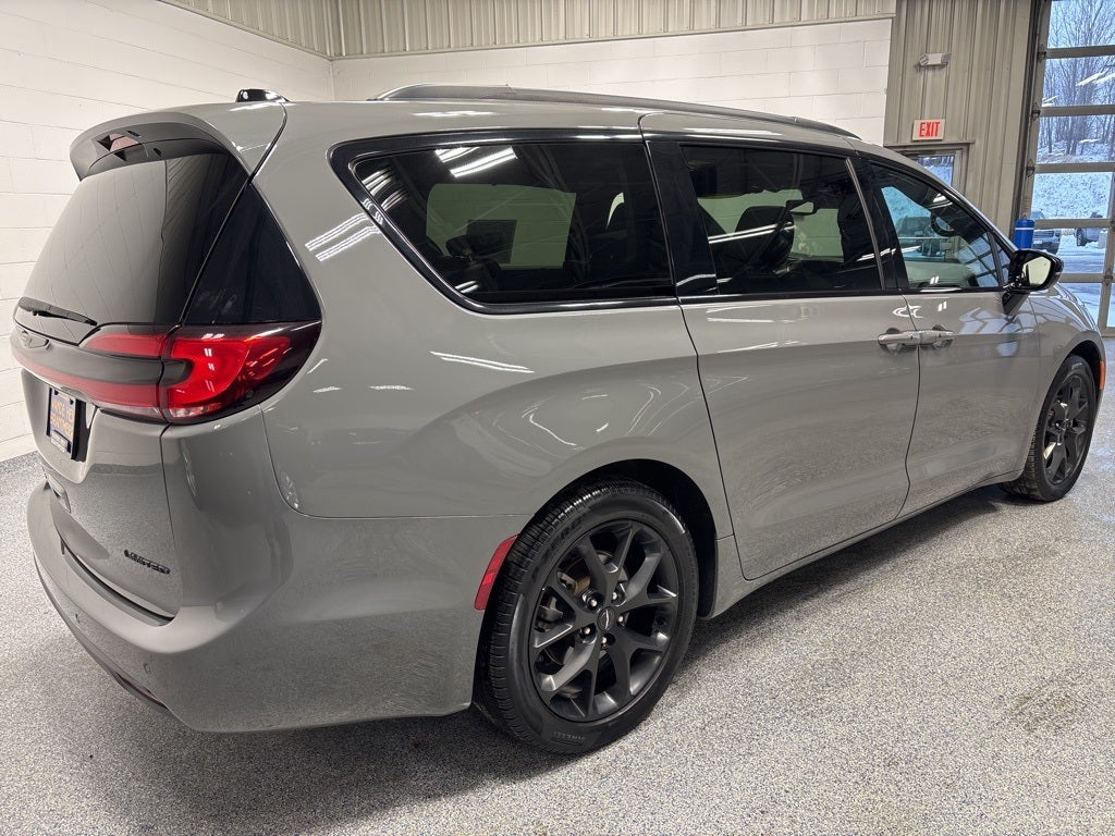 2025 Chrysler Pacifica Limited