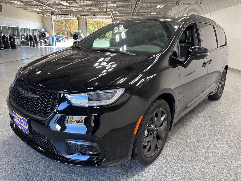 2026 Chrysler Pacifica PACIFICA LIMITED