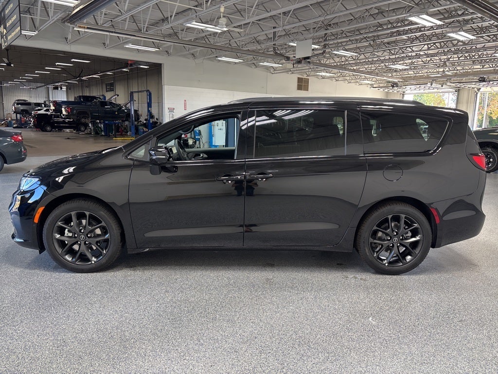 2026 Chrysler Pacifica PACIFICA LIMITED