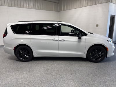 2026 Chrysler Pacifica PACIFICA LIMITED