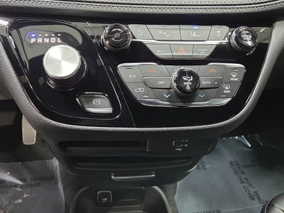 2026 Chrysler Pacifica PACIFICA SELECT AWD