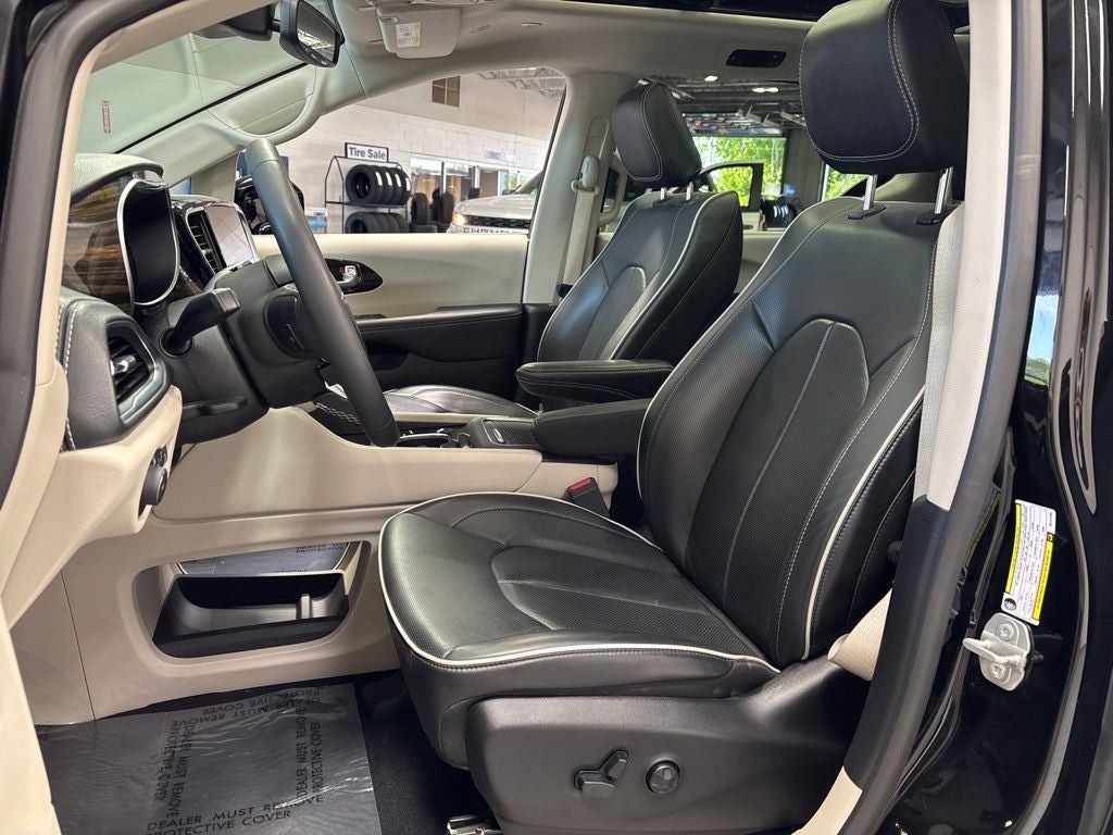 2024 Chrysler Pacifica Limited AWD