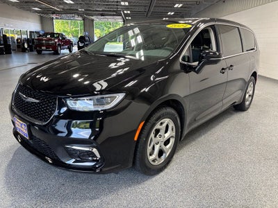 2024 Chrysler Pacifica Limited AWD