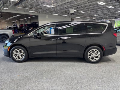 2024 Chrysler Pacifica Limited AWD
