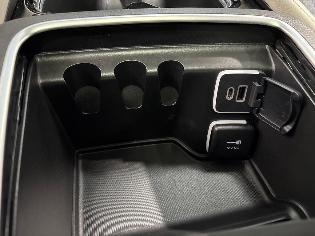 2024 Chrysler Pacifica Limited AWD