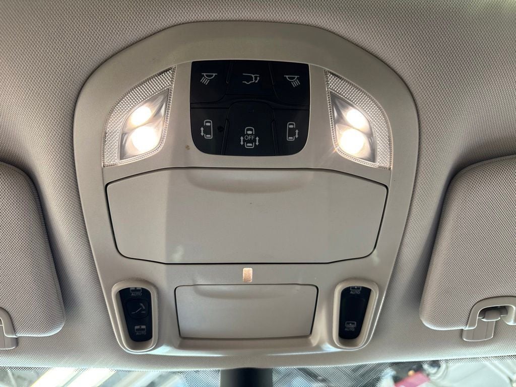 2024 Chrysler Pacifica Limited AWD