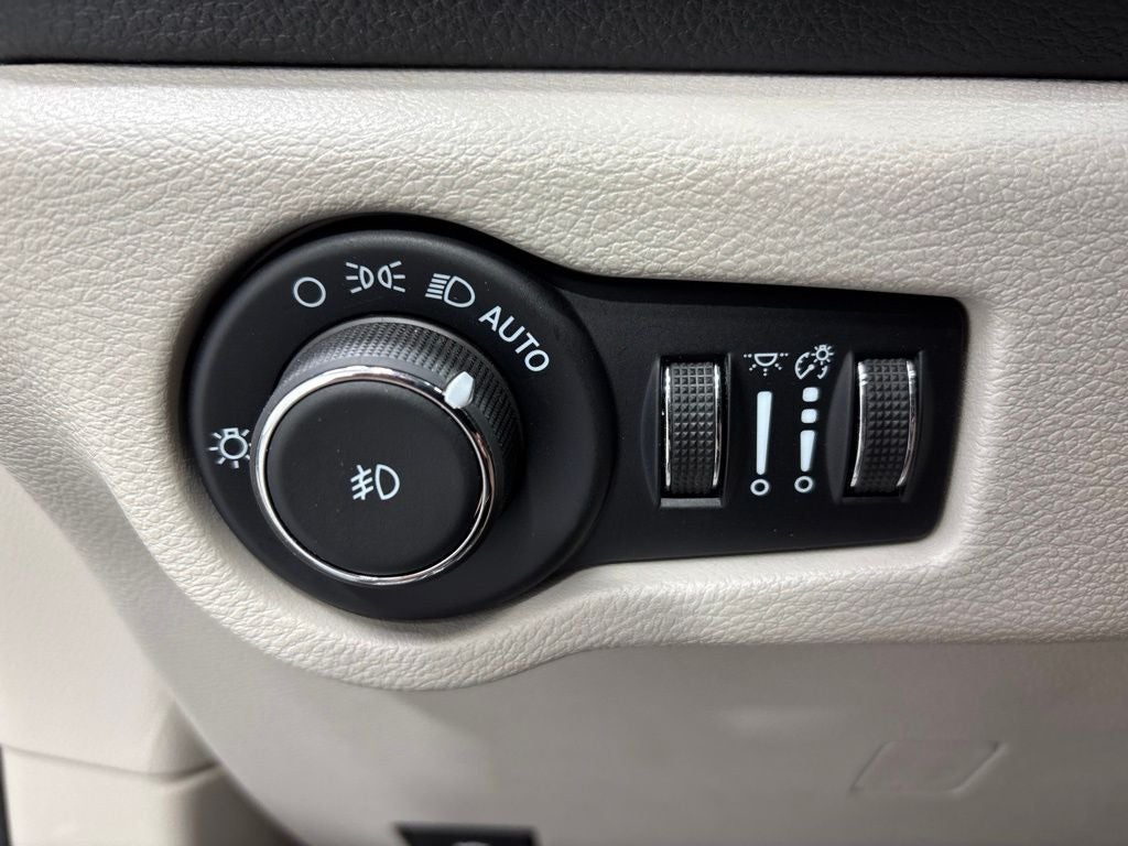 2024 Chrysler Pacifica Limited AWD