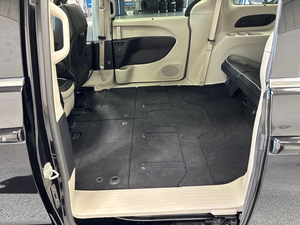 2024 Chrysler Pacifica Limited AWD