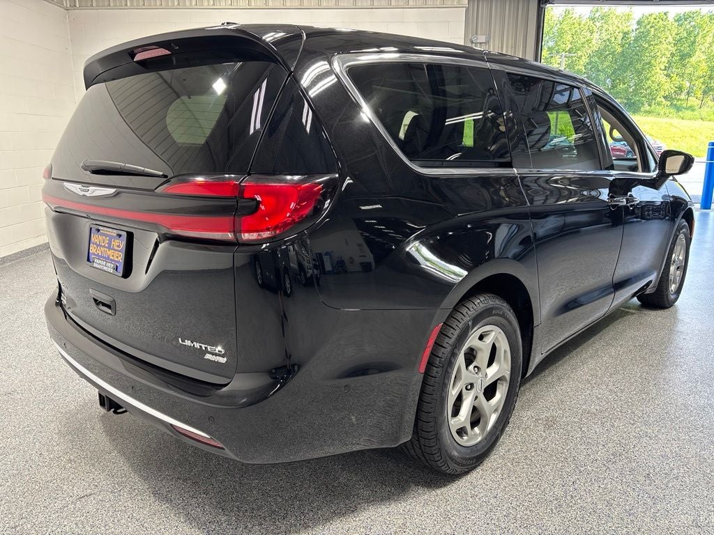 2024 Chrysler Pacifica Limited AWD
