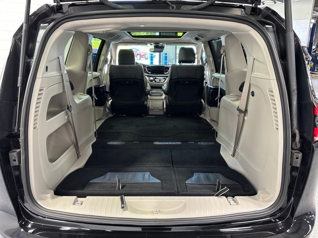 2024 Chrysler Pacifica Limited AWD