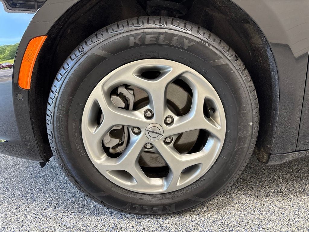 2024 Chrysler Pacifica Limited AWD