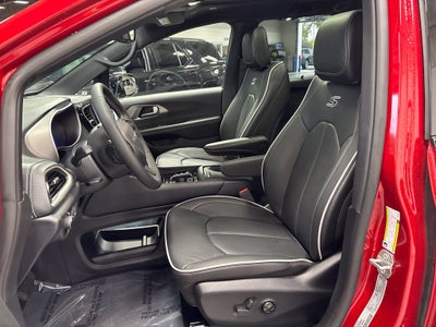 2027 Chrysler Pacifica PACIFICA LIMITED AWD