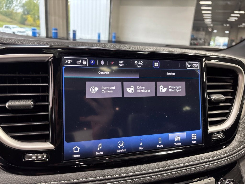 2027 Chrysler Pacifica PACIFICA LIMITED AWD