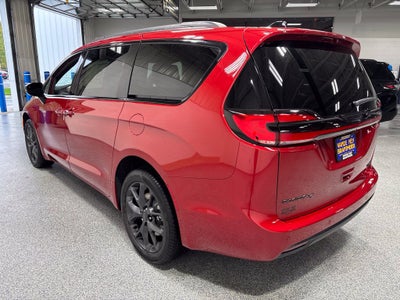 2027 Chrysler Pacifica PACIFICA LIMITED AWD