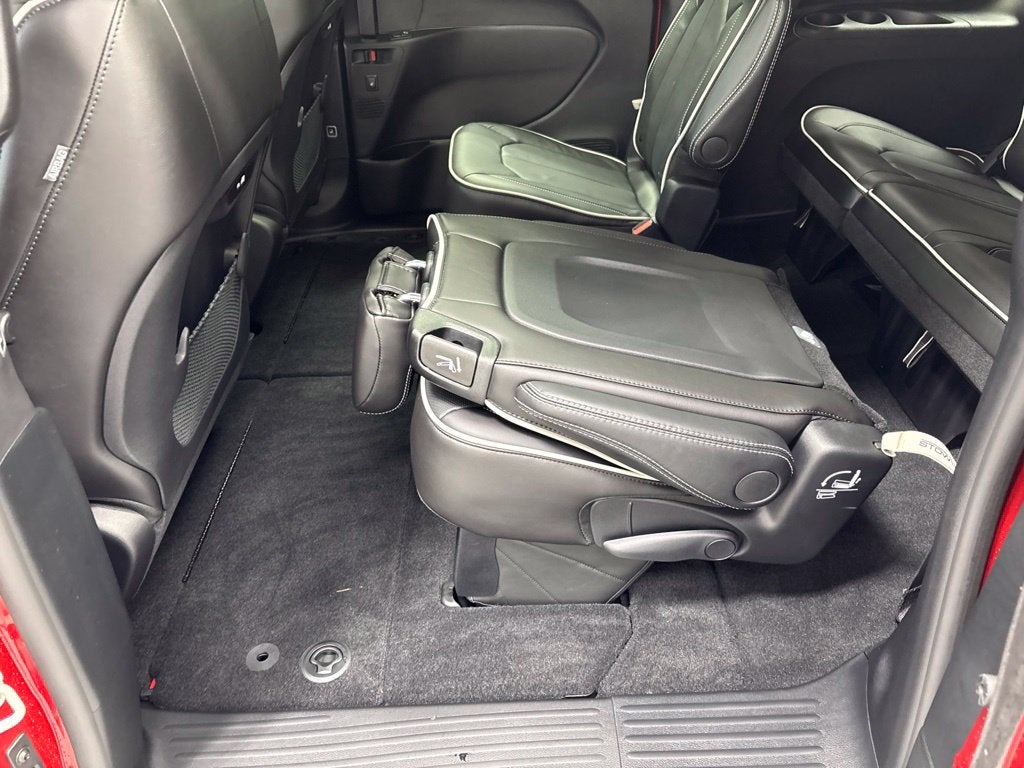 2027 Chrysler Pacifica PACIFICA LIMITED AWD