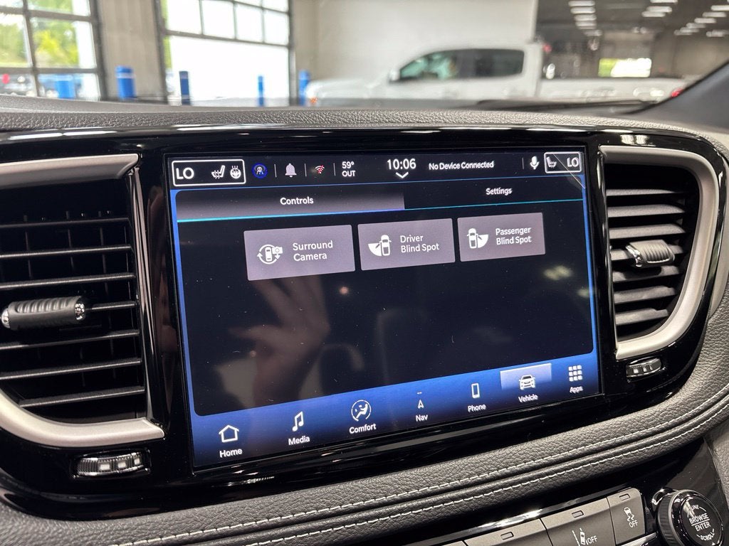 2027 Chrysler Pacifica PACIFICA LIMITED AWD