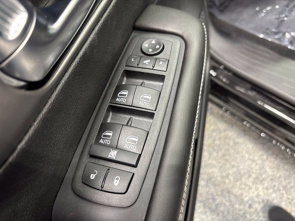 2027 Chrysler Pacifica PACIFICA LIMITED AWD