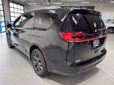 2027 Chrysler Pacifica PACIFICA LIMITED AWD