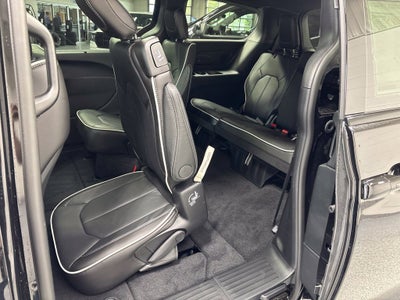 2027 Chrysler Pacifica PACIFICA LIMITED AWD