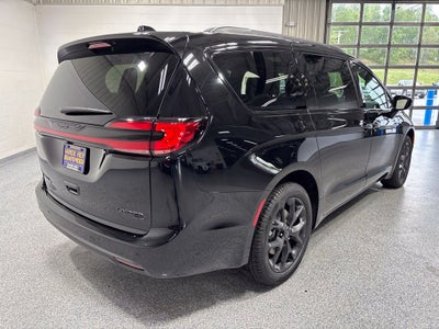 2027 Chrysler Pacifica PACIFICA LIMITED AWD