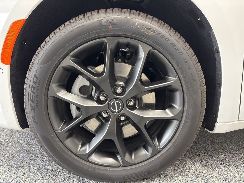 2026 Chrysler Pacifica PACIFICA LIMITED AWD