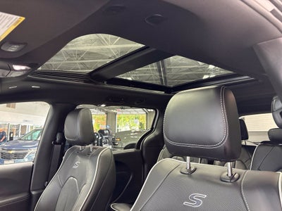 2027 Chrysler Pacifica PACIFICA LIMITED AWD