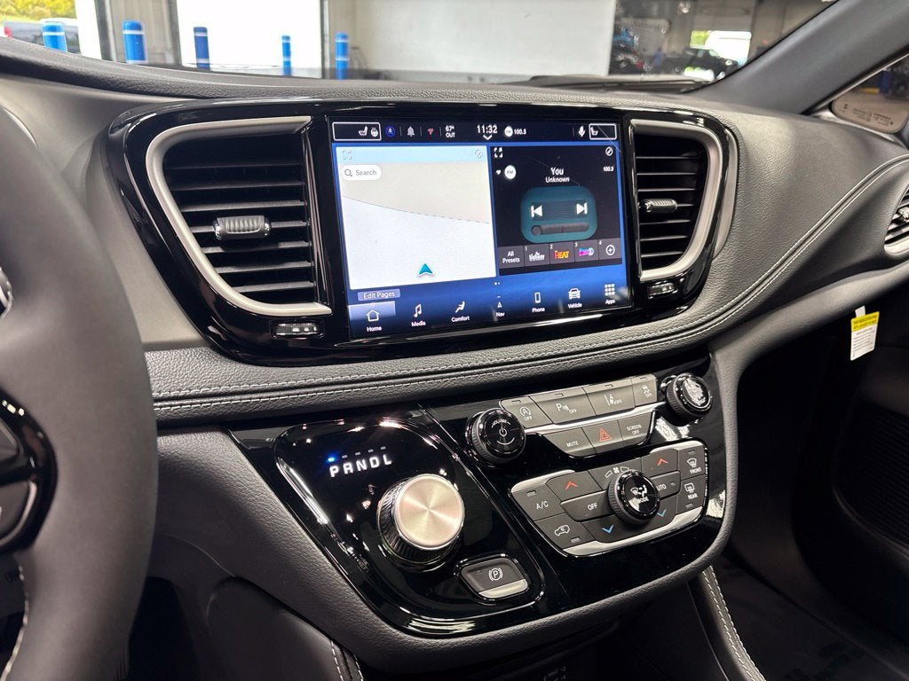 2027 Chrysler Pacifica PACIFICA LIMITED AWD