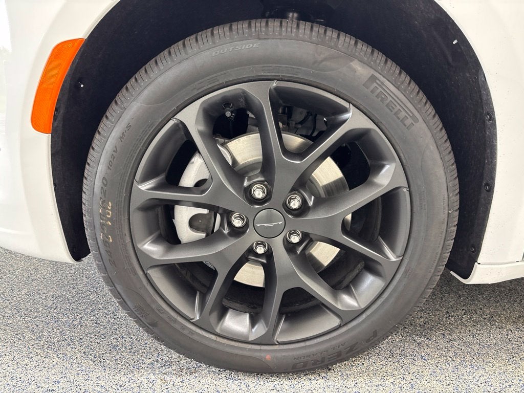 2027 Chrysler Pacifica PACIFICA LIMITED AWD