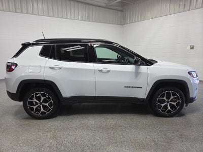 2026 Jeep Compass COMPASS LIMITED 4X4