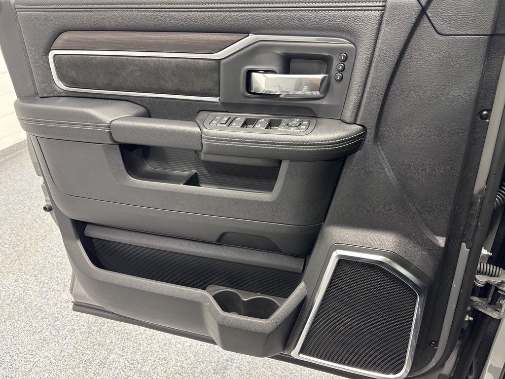 2026 RAM 2500 RAM 2500 LARAMIE CREW CAB 4X4 6'4' BOX