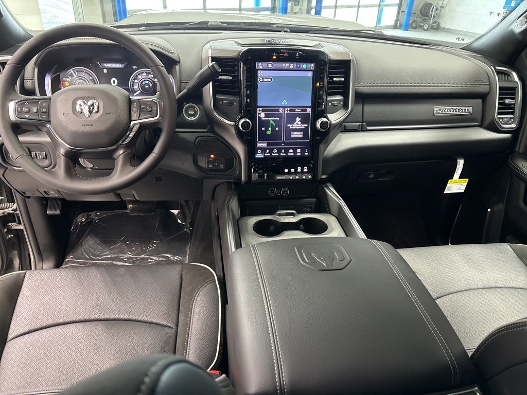 2026 RAM 2500 RAM 2500 LARAMIE CREW CAB 4X4 6'4' BOX