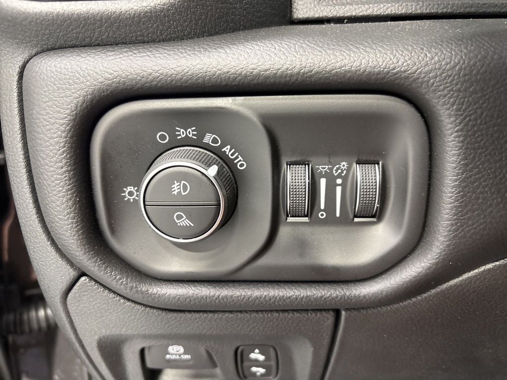 2026 RAM 1500 RAM 1500 BIG HORN CREW CAB 4X4 5'7' BOX