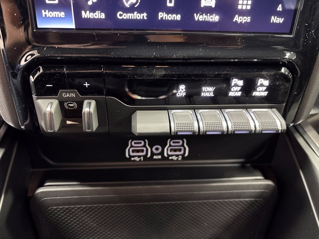 2027 RAM 2500 RAM 2500 BIG HORN CREW CAB 4X4 6'4' BOX