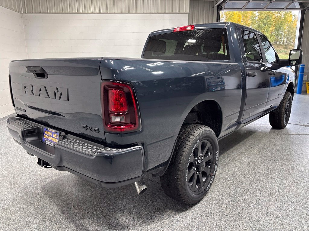 2027 RAM 2500 RAM 2500 BIG HORN CREW CAB 4X4 6'4' BOX