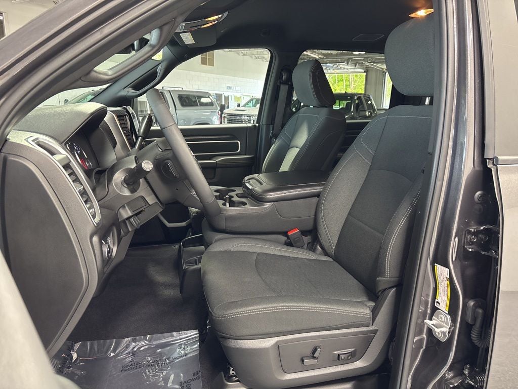 2025 RAM 2500 Big Horn Crew Cab 4x4 6'4' Box