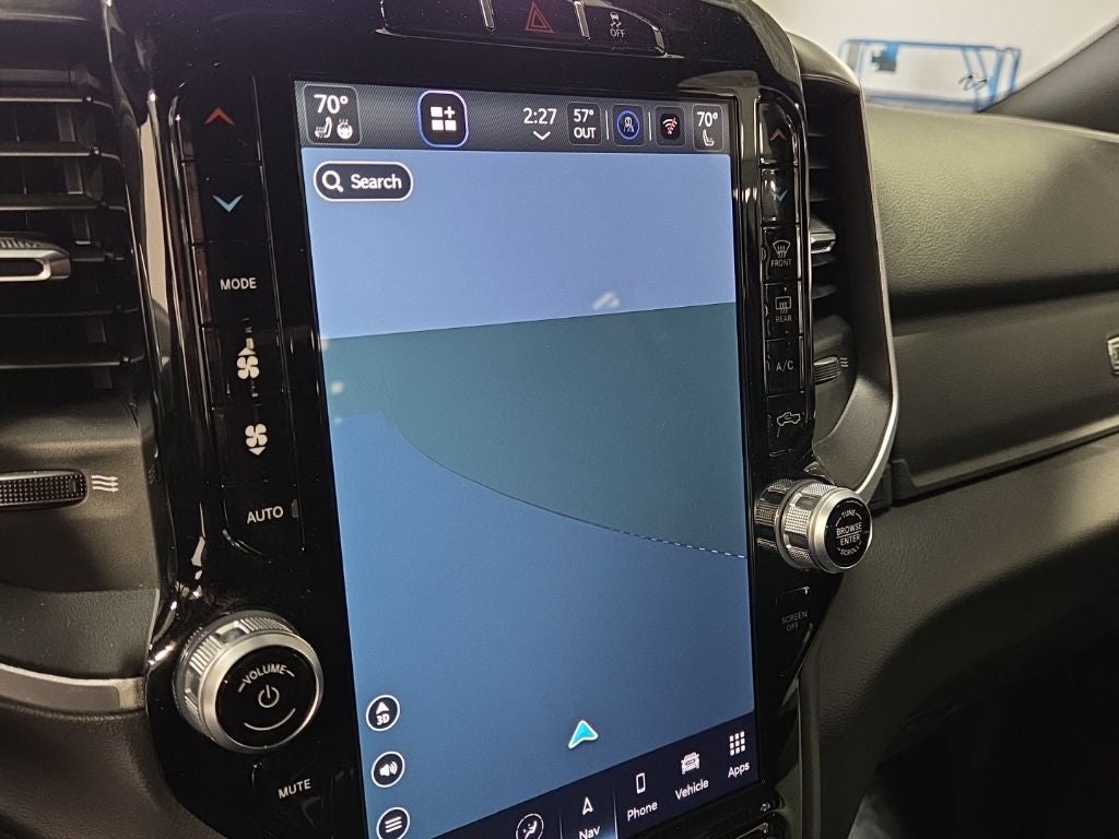 2022 RAM 2500 Big Horn Crew Cab 4x4 6'4' Box