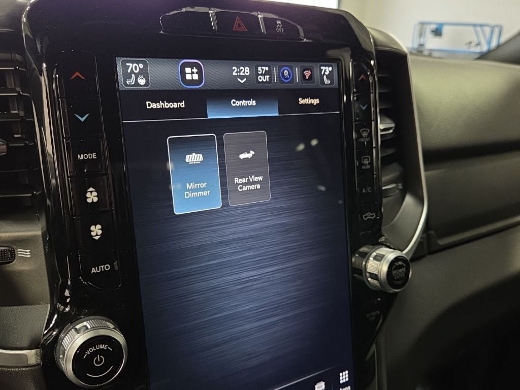 2022 RAM 2500 Big Horn Crew Cab 4x4 6'4' Box