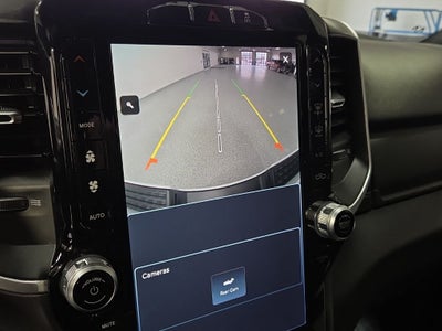 2022 RAM 2500 Big Horn Crew Cab 4x4 6'4' Box