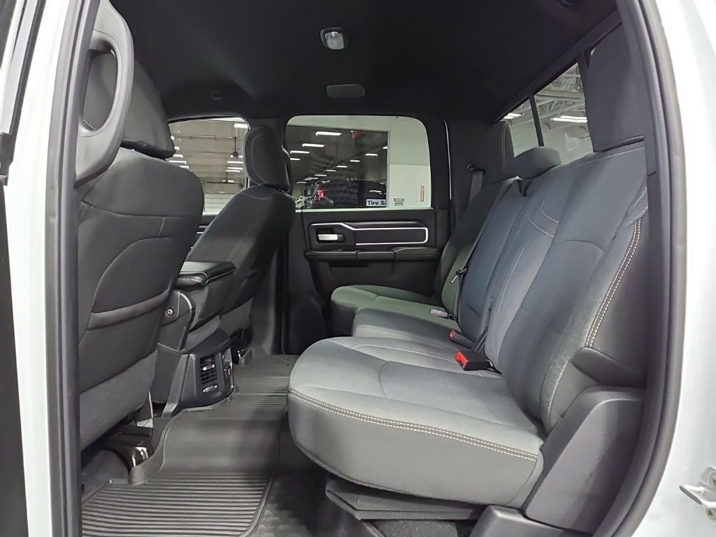 2022 RAM 2500 Big Horn Crew Cab 4x4 6'4' Box