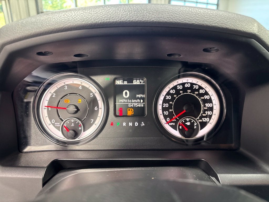 2018 RAM 2500 Tradesman Crew Cab 4x4 8' Box