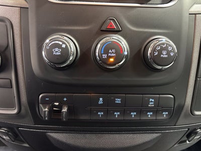 2018 RAM 2500 Tradesman Crew Cab 4x4 8' Box