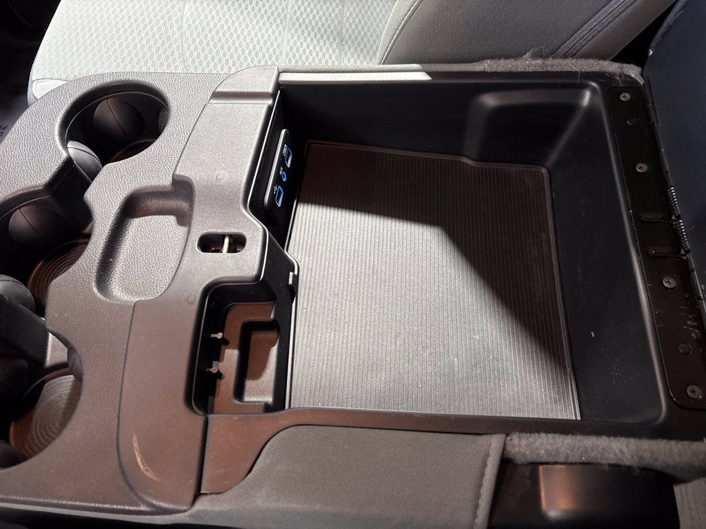 2018 RAM 2500 Tradesman Crew Cab 4x4 8' Box