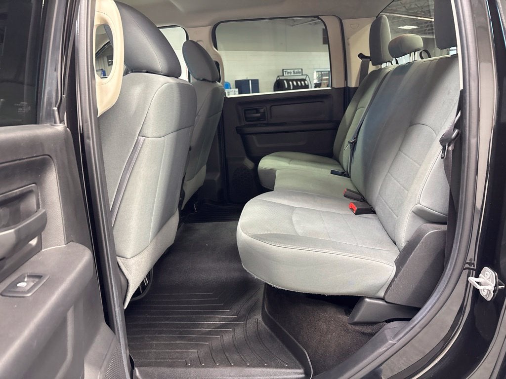 2018 RAM 2500 Tradesman Crew Cab 4x4 8' Box