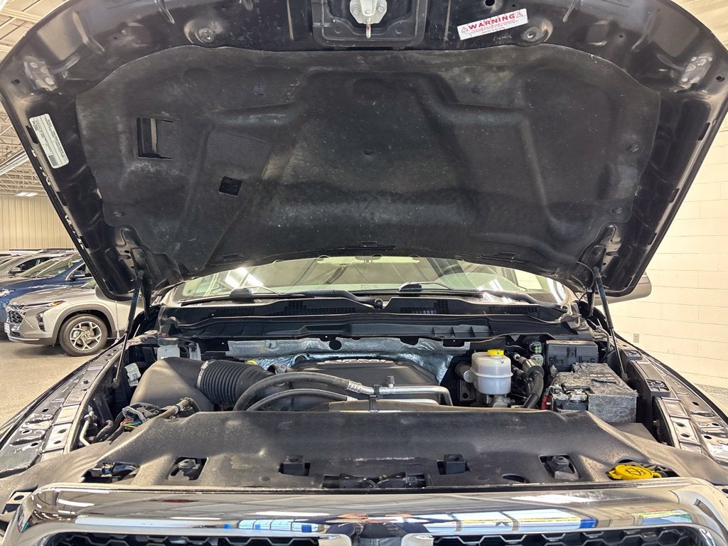 2018 RAM 2500 Tradesman Crew Cab 4x4 8' Box