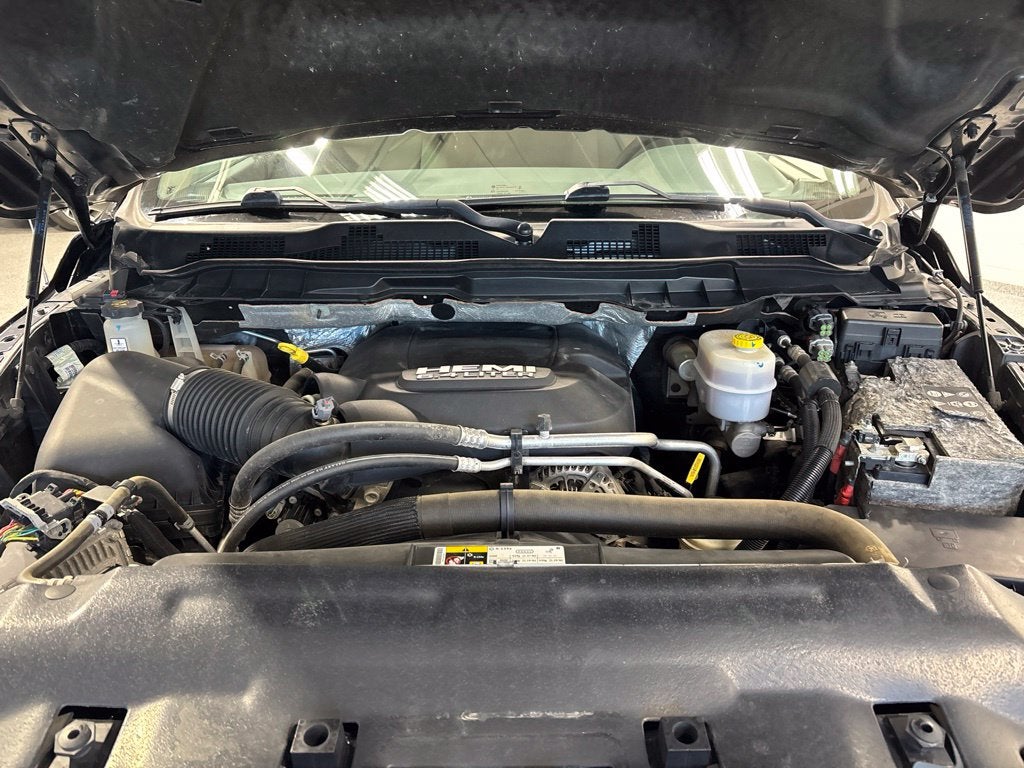 2018 RAM 2500 Tradesman Crew Cab 4x4 8' Box