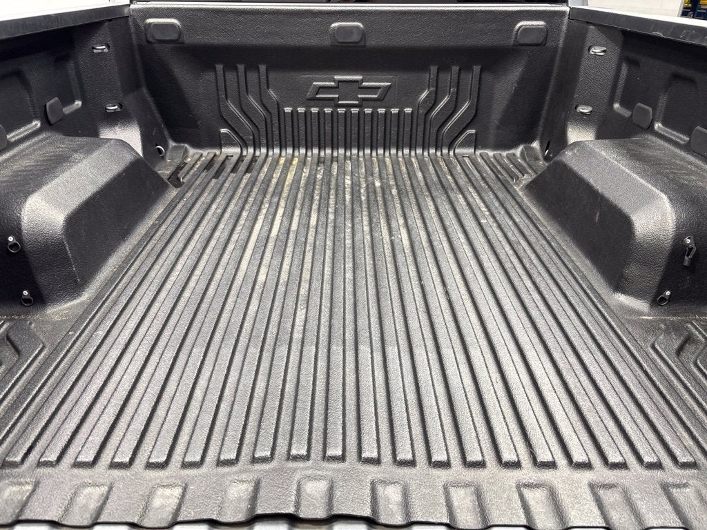 2024 Chevrolet Silverado 1500 4WD Crew Cab Short Bed LT with 2FL