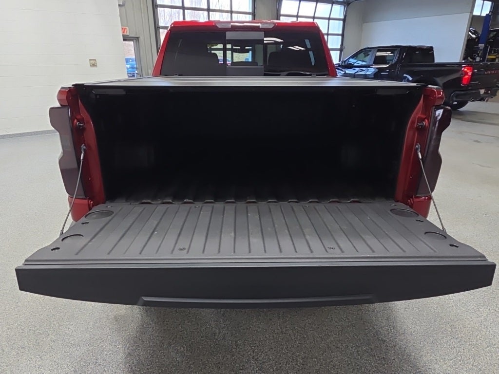 2021 Chevrolet Silverado 1500 4WD Crew Cab Short Bed RST